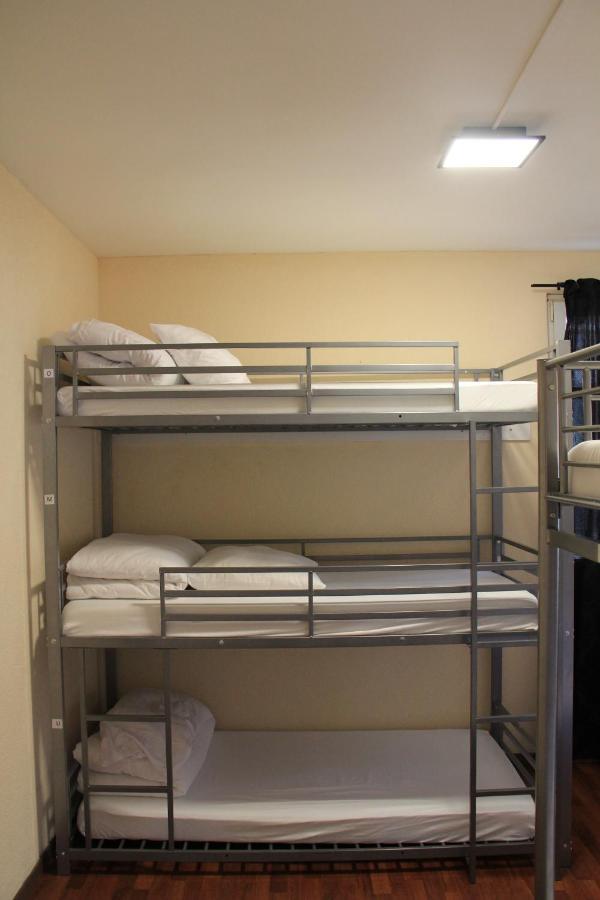 Stay2Night City Center Hostel Zürich Buitenkant foto